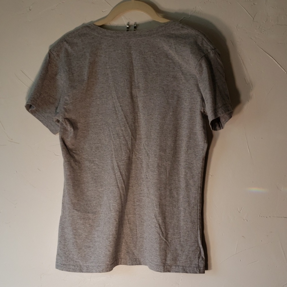 Disney store Mini mouse Gray V neck T-shirt a54 - Picture 3 of 5
